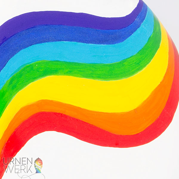 Bio Natururne "New York Skyline" für Reisefans - Urnenwerk - Ind Detailansicht der Flamme der Freiheitsstatue in Regenbogenfarben