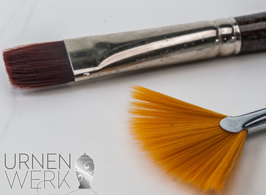 Pinsel Datailansicht Urnenwerk - Individuell wie das Leben Pinsel mit denen ich im Urnenwerk die Künstlerurnen bemale